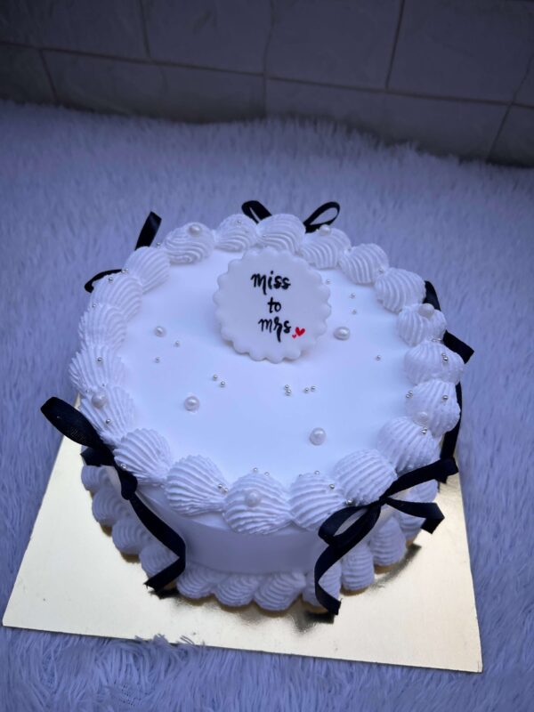 Cake for Her 3, 1 Pound